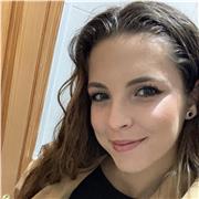 Doy clases particulares a niños, en especial el periodo desde primaria hasta la ESO, soy estudiante de 3° Enfermería